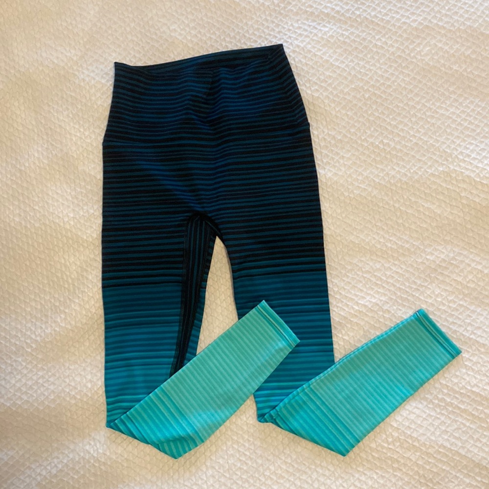 Kdeer leggings - like new - Medium